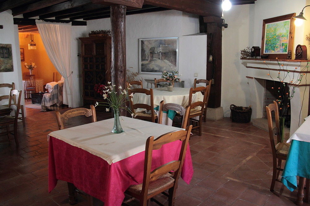 Posada El Canchal Arenas de San Pedro Exterior photo